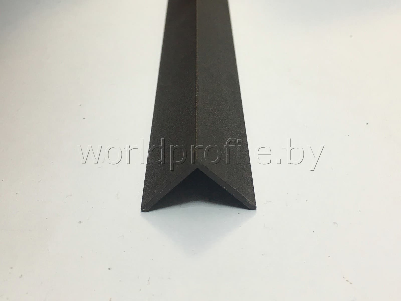 Уголок алюминиевый 20х20х1.2 (2,70 м), цвет шоколад